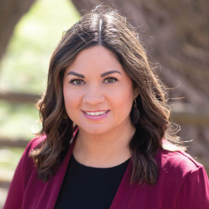 Stephanie Aggers headshot