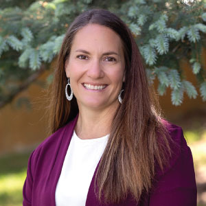 Nicole Pearce headshot