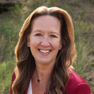 Robyn Barta headshot