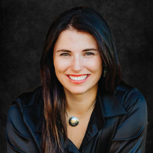 Jessica Heil headshot